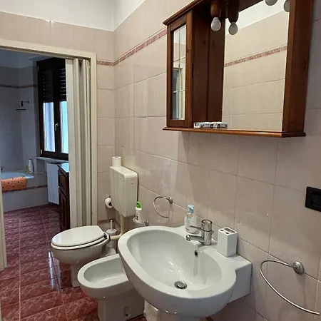 Acero Rosso Apartman *